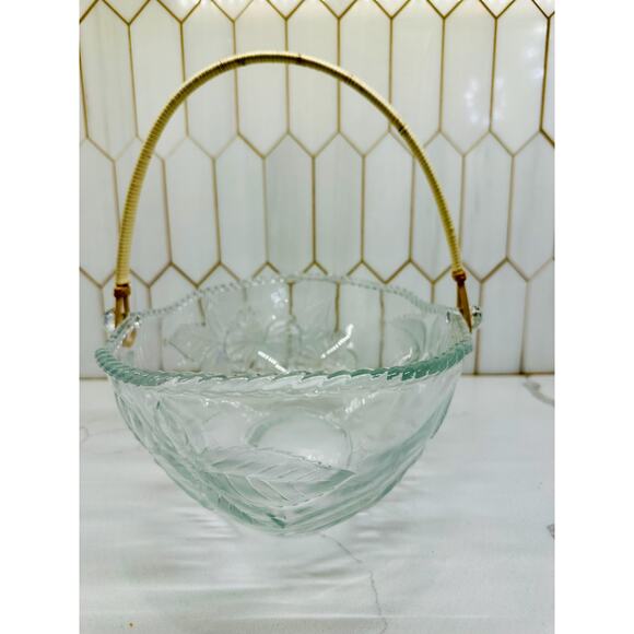 Vtge Italian Vetreria Etrusca Glass‎ Bowl | Raised Hibuscus | Bamboo Handle - Picture 3 of 5